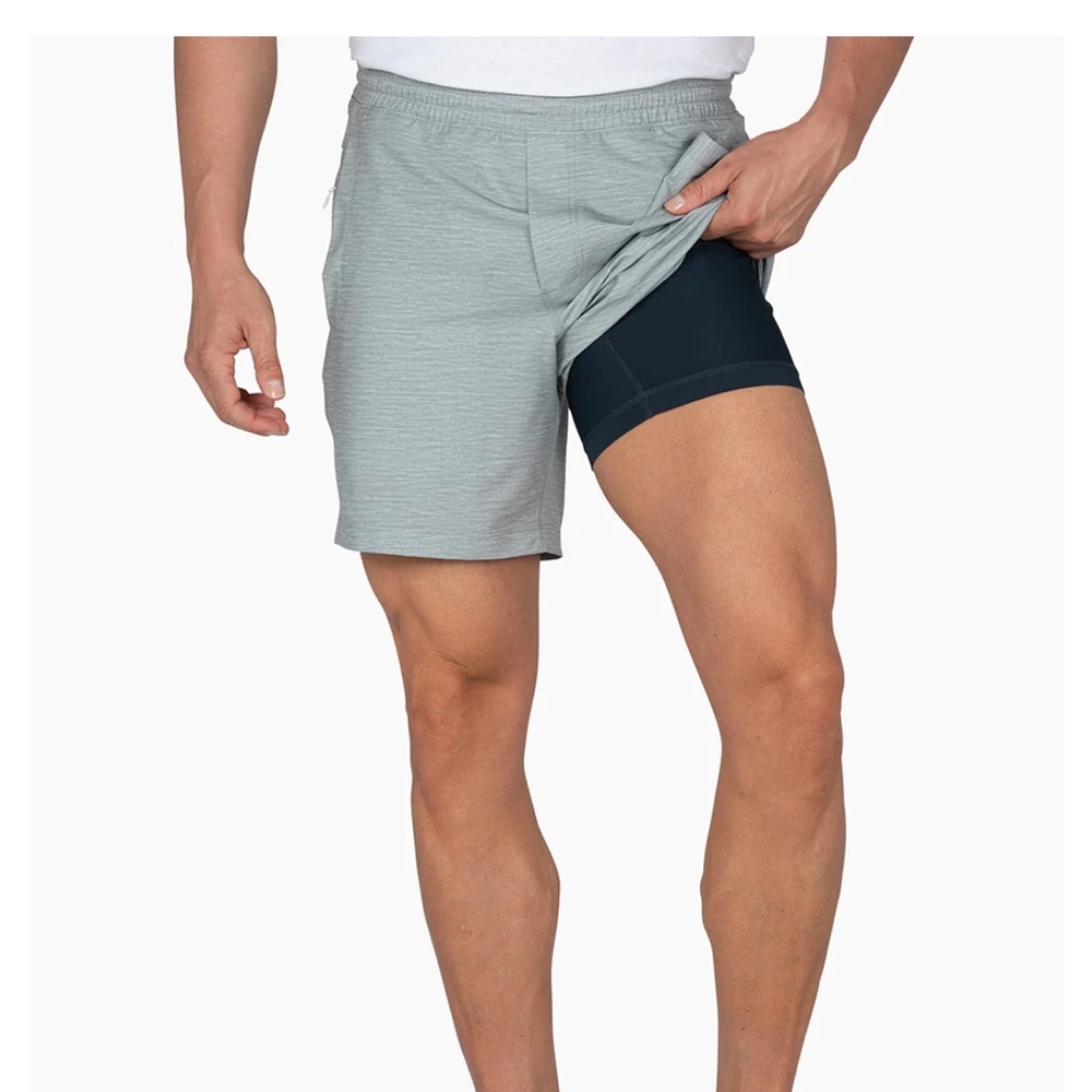 Birddog Coach Cockburn men's lined gym shorts. Size Small 7" Inseam